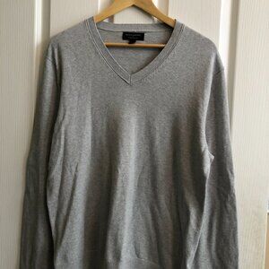 Light Grey Classic V-neck Banana Republic Men's Large sweater